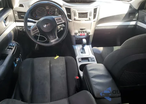 2014 Subaru Legacy 2.5I Premium z USA, uszkodzony, nr VIN 4S3BMBC63E3024176